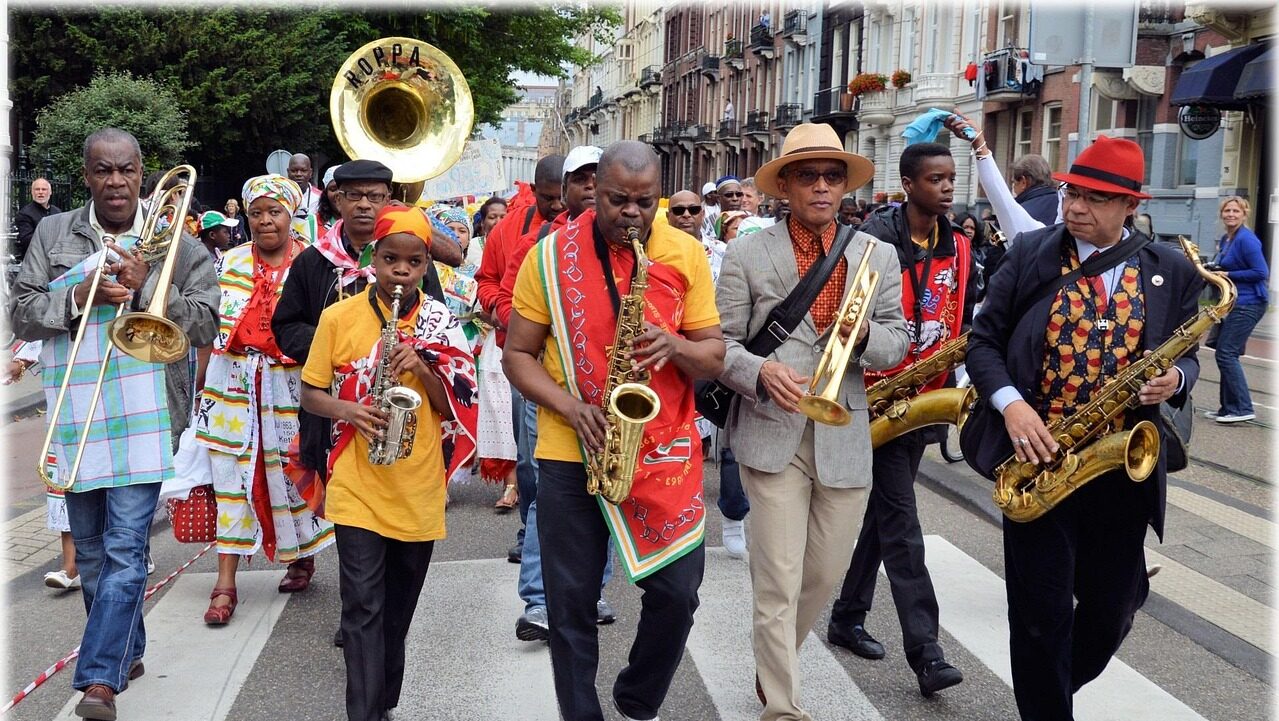 koti, slavery, abolition, history, debt, pay off, festivity, celebration, anniversary, tradition, walking, paramaribo, suriname, holland, netherlands, amsterdam, procession, oosterpark, music, performances, costumes, past, broken, slavery, paramaribo, suriname, suriname, suriname, suriname, suriname